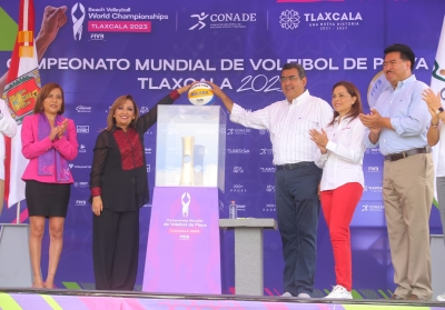 COADYUVAN PUEBLA Y TLAXCALA PARA PROMOVER EL DEPORTE; PRESIDEN GOBERNADORES “TROPHY TOUR” CAMPEONATO DE VOLEIBOL