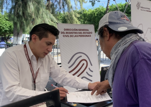 Eficienta gobierno estatal trámites administrativos del Registro Civil