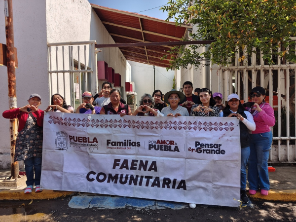 Encabeza Lupita Fern&aacute;ndez faena comunitaria en Casa del Abue
