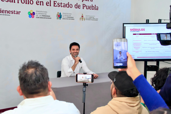 Contin&uacute;a el registro de Adultos Mayores y Personas con Discapacidad a la credencial del Servicio Universal de Salud en los M&oacute;dulos de Bienestar