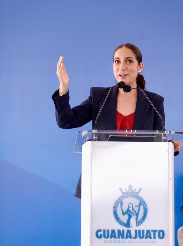 Reconoce Libia Dennise labor de maestras y maestros al inaugurar los Juegos Magisteriales del SNTE Secci&oacute;n 13