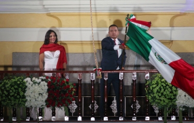 ENCABEZÓ MUNDO TLATEHUI GRITO DE INDEPENDENCIA EN  SAN ANDRÉS CHOLULA