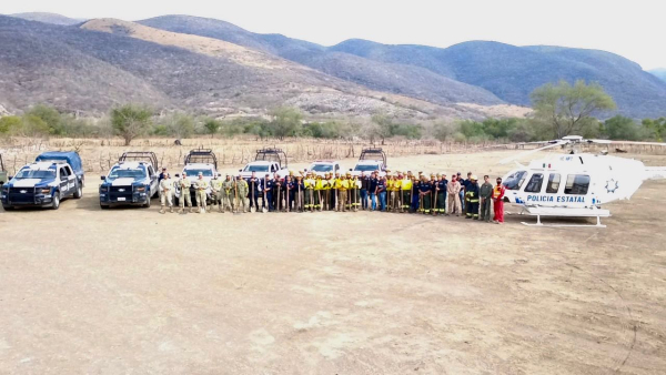 COORDINACI&Oacute;N INTERINSTITUCIONAL LOGRA SOFOCAR INCENDIO FORESTAL SIN DA&Ntilde;OS A POBLACI&Oacute;N EN COHETZALA