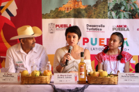 Destaca Tetela de Ocampo con Feria del Durazno y Chile en Nogada