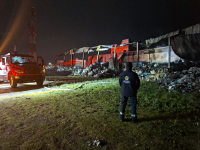 Tras 18 horas de labores, Protecci&oacute;n Civil liquida incendio en bodega