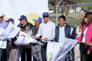 INICIA MUNDO TLATEHUI ADOQUINAMIENTO EN CALLE APETLAHUAYA EN SAN ANTONIO CACALOTEPEC