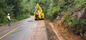 Gobierno del Estado atiende y libera oportunamente tramos carreteros afectados por las lluvias
