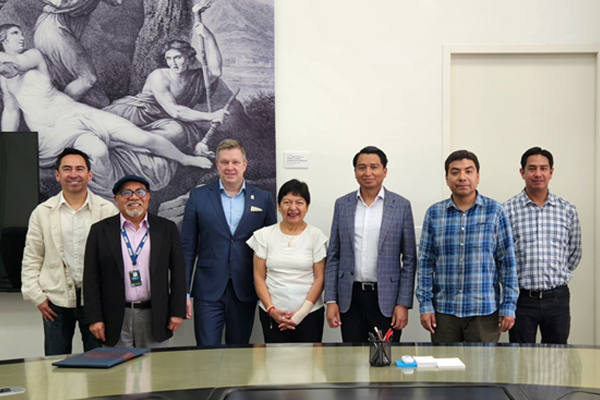 Vocero del experimento ALICE del CERN visita la BUAP y reconoce su liderazgo cient&iacute;fico