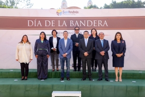 ENCABEZA MUNDO TLATEHUI CEREMONIA CÍVICA EN CONMEMORACIÓN POR EL DÍA DE LA BANDERA