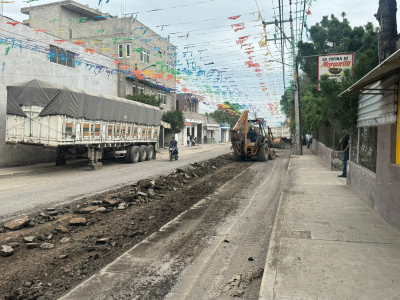 Interviene Gobierno del Estado tramo carretero San Diego Chalma - Santa Cruz Acapa en Tehuac&aacute;n