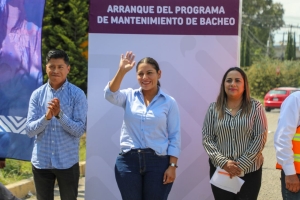 ARRANCA LUPITA CUAUTLE CON EL PROGRAMA EMERGENTE DE BACHEO