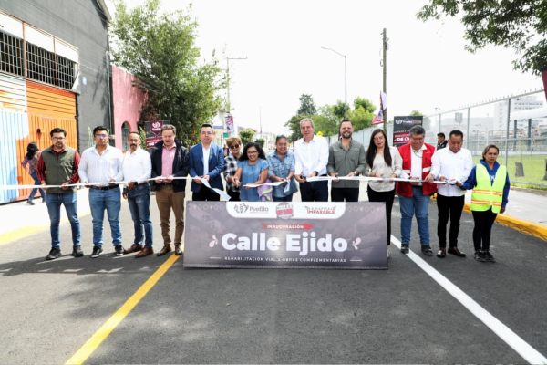 Entrega Pepe Chedraui rehabilitaci&oacute;n vial en la Junta Auxiliar de San Baltazar Campeche