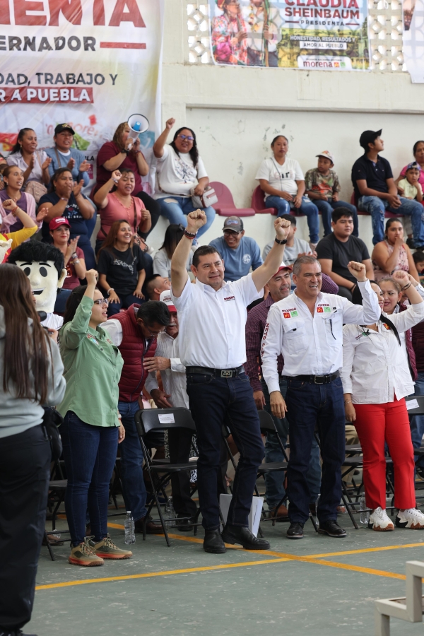 Seguridad interestatal y obra pública en Venustiano Carranza ofrece Armenta