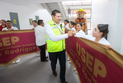 IMPULSA GOBIERNO ESTATAL FORMACI&Oacute;N M&Eacute;DICA Y AMPL&Iacute;A OPORTUNIDADES PARA JUVENTUDES DE LA MIXTECA