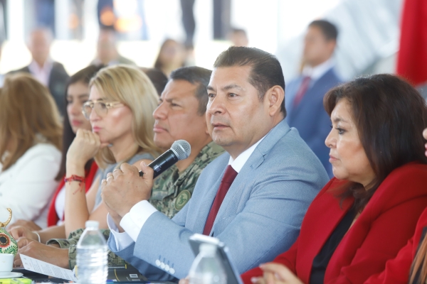 Gobierno de Armenta brinda herramientas de empoderamiento a mujeres