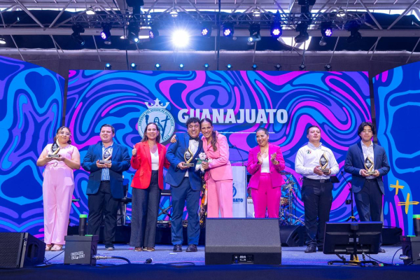 Reconoce Gobernadora talento, creatividad y fuerza las Juventudes de Guanajuato