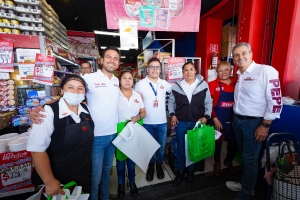 Pepe Chedraui se compromete a fortalecer los servicios en la Central de Abasto