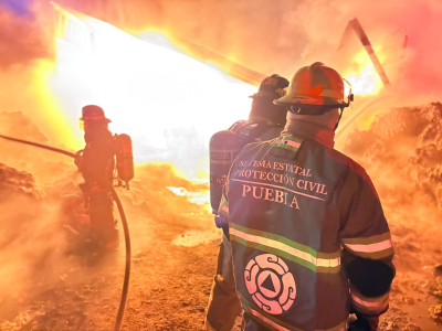 COORDINACI&Oacute;N INTERINSTITUCIONAL CONTIENE INCENDIO Y SALVAGUARDA POBLACI&Oacute;N EN PUEBLA