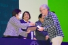 Rectora María Lilia Cedillo entrega reconocimiento por antigüedad a 505 trabajadores