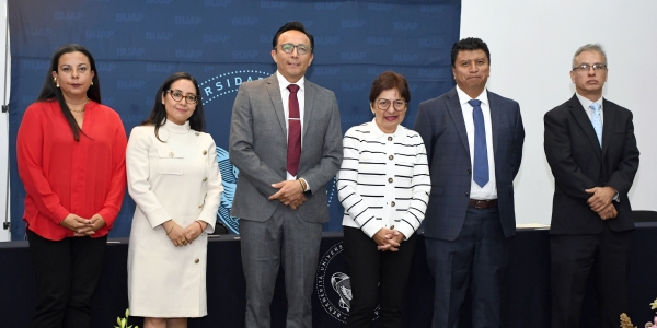 Rectora Lilia Cedillo preside Cuarto Informe de Labores de la Facultad de Economía