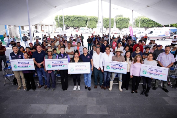 Fortalece Lupita Cuautle el campo y familias productoras de San Andrés Cholula