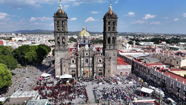 CERCA DE UN MILL&Oacute;N DE VISITANTES RECIBE PUEBLA EN SEMANA SANTA