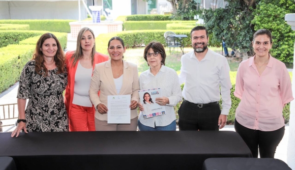 LUPITA CUAUTLE CAMINA CON PASO FIRME POR LA PRESIDENCIA DE SAN ANDRÈS CHOLULA