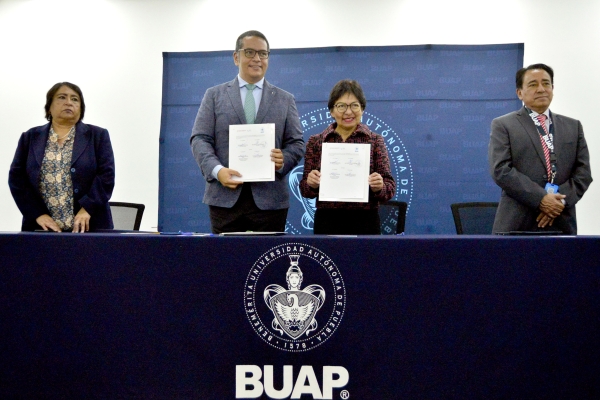 Encabeza la Rectora María Lilia Cedillo Ramírez la firma de convenio entre la BUAP y el IMTA