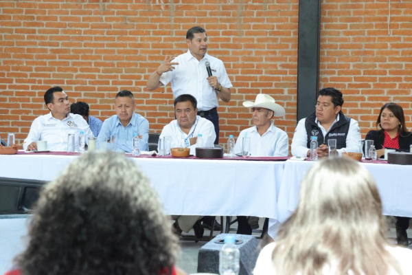 NUEVO ESTILO DE GOBERNAR EN PUEBLA PRIVILEGIA CERCAN&Iacute;A, TERRITORIO Y DI&Aacute;LOGO EN LA MIXTECA