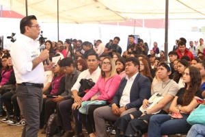 LA JUVENTUD PUEDE CAMBIAR EL DESTINO DE PUEBLA: NÉSTOR CAMARILLO