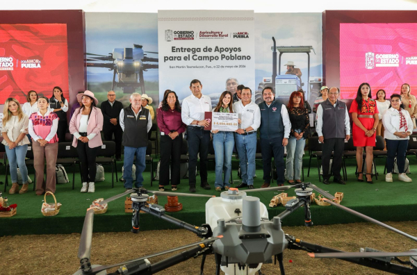 CON MAQUINARIA Y APOYOS DIRECTOS, GOBIERNO ESTATAL REACTIVA 200 MIL HECT&Aacute;REAS DE CAMPO