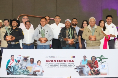 CON ENTREGA DE INSUMOS, GOBIERNO ESTATAL CUMPLE COMPROMISO CON SECTOR RURAL