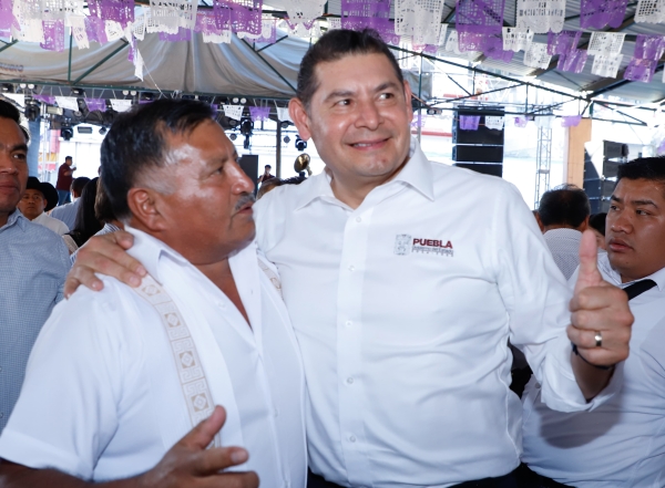 Gobierno de Puebla implementa plan de atención a migrantes