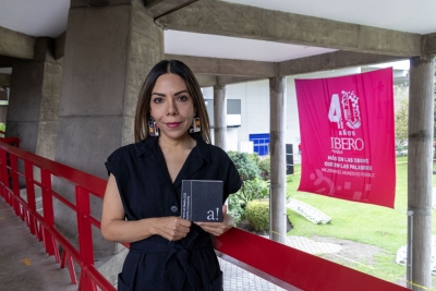 Académica IBERO Puebla gana en Premios a! Diseño con joyería única y artesanal