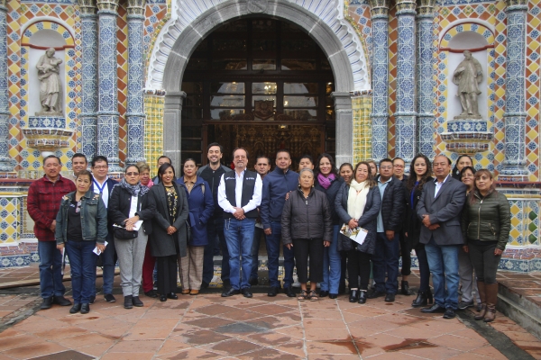 Entrega gobierno estatal restauración de lienzos del templo de San Francisco Acatepec