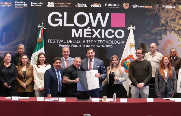 IMPULSO AL DEPORTE SE REFUERZA CON DISTINCI&Oacute;N A LEO FLORES