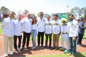 ENCABEZA SERGIO SALOMÓN ENTREGA DE CONCESIÓN POR 15 AÑOS DEL PARQUE DE BÉISBOL HERMANOS SERDÁN