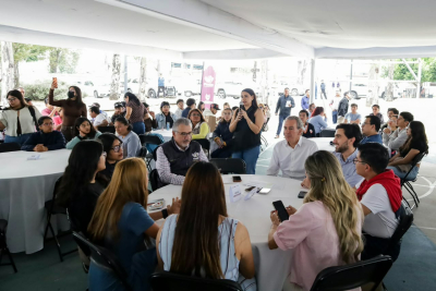 Pepe Chedraui comparte con las juventudes y reconoce su papel como Protagonistas de la Ciudad